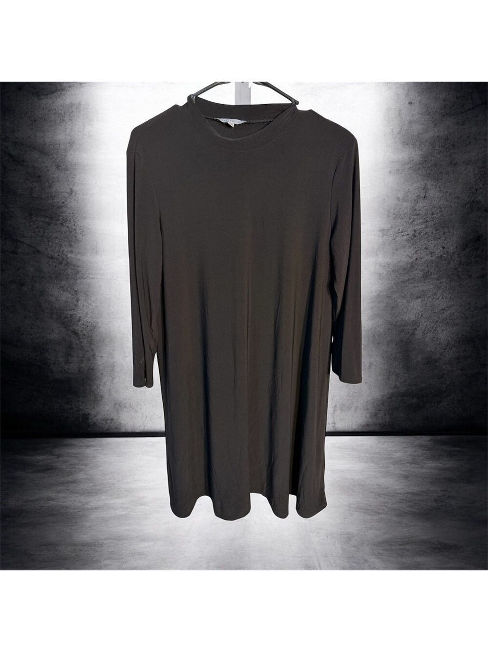 Annalee + Hope Black Crewneck Long Sleeve Mini Dress